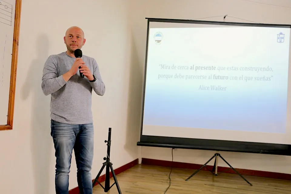 menna reunion mercado