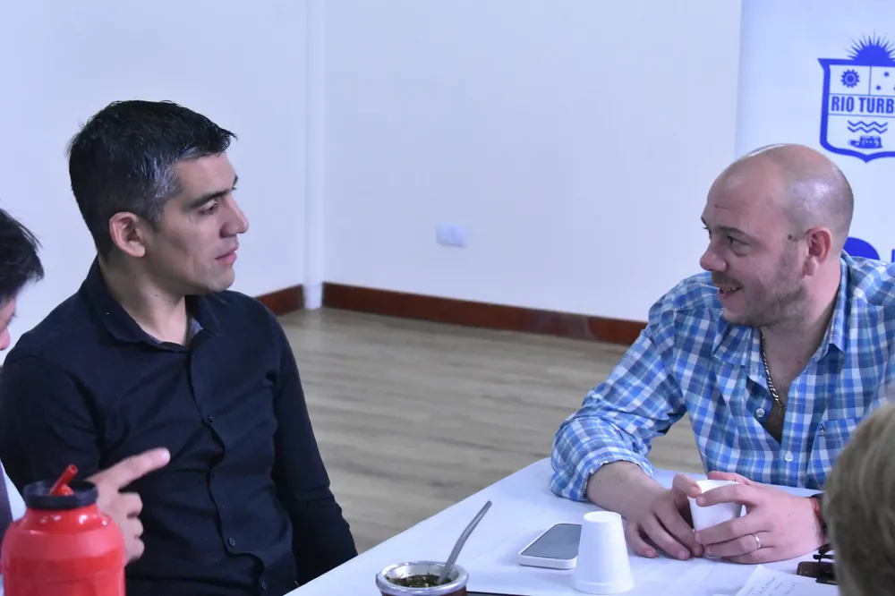 8a41363d-bc62-4570-a774-5891ba02ad03